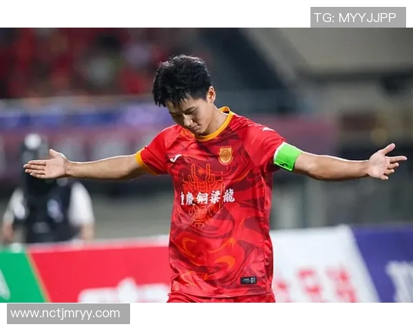 重庆足球队荣登足球配合排行榜第二名展现团队实力与默契